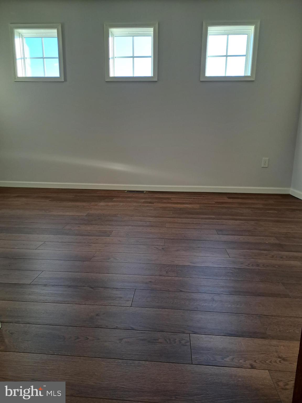 ROLLING MEADOWS - Residential