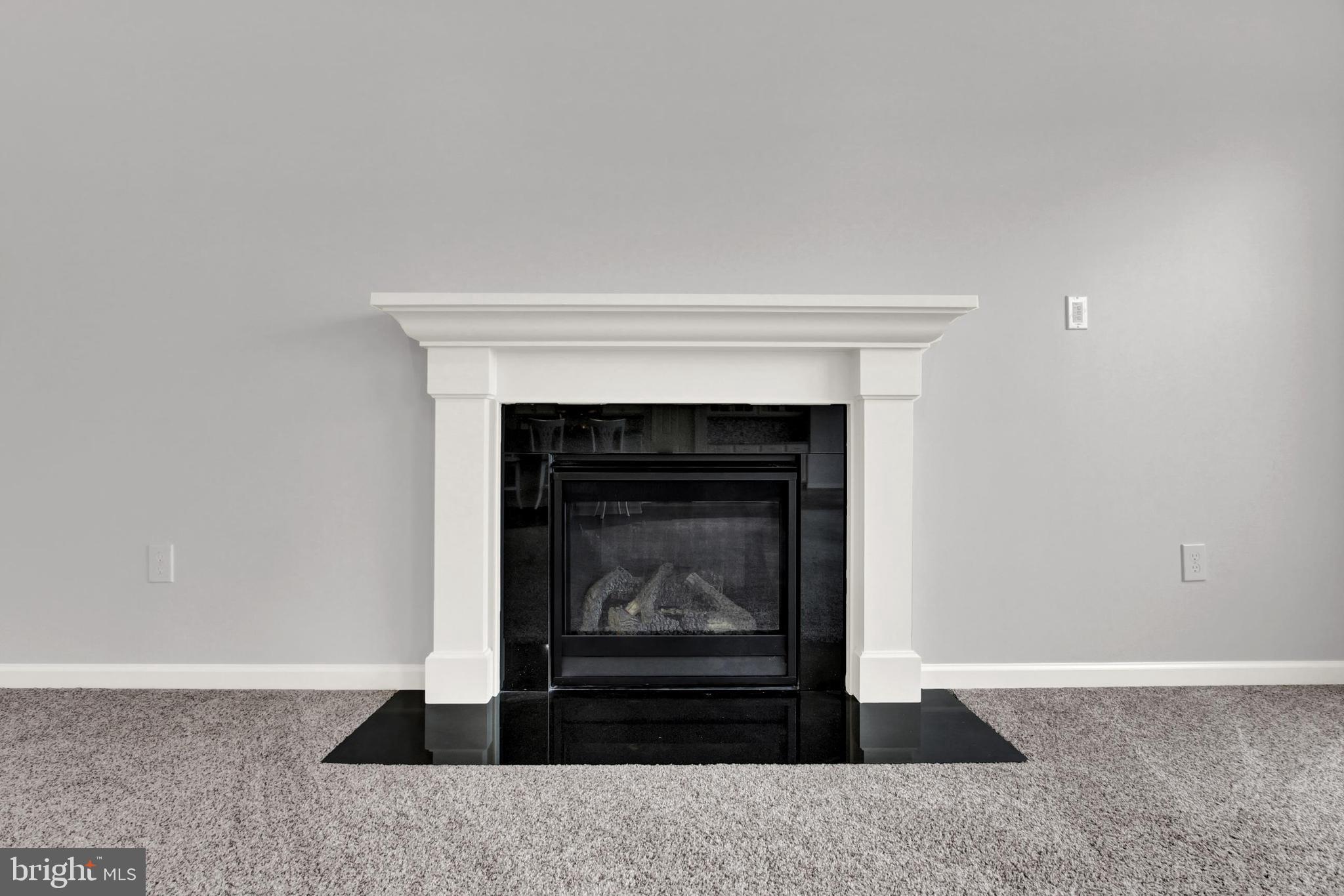 ROLLING MEADOWS - Residential
