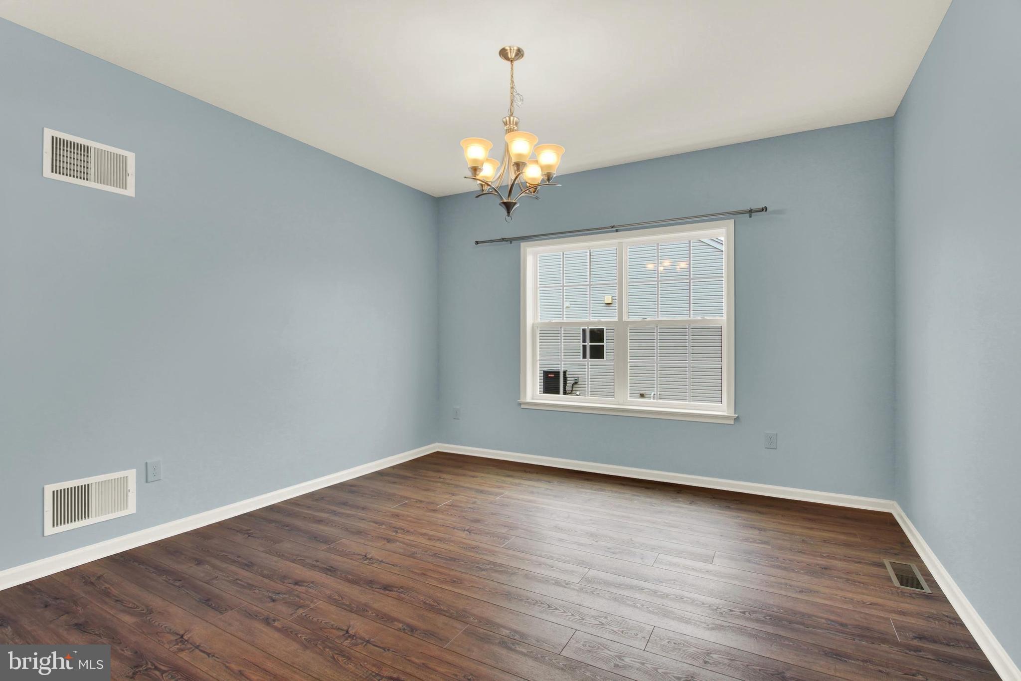 ROLLING MEADOWS - Residential