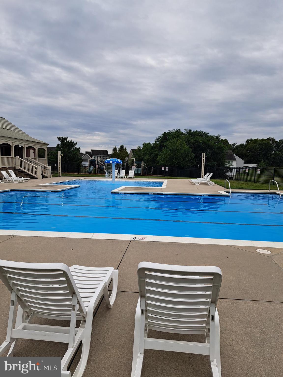 ROLLING MEADOWS - Residential