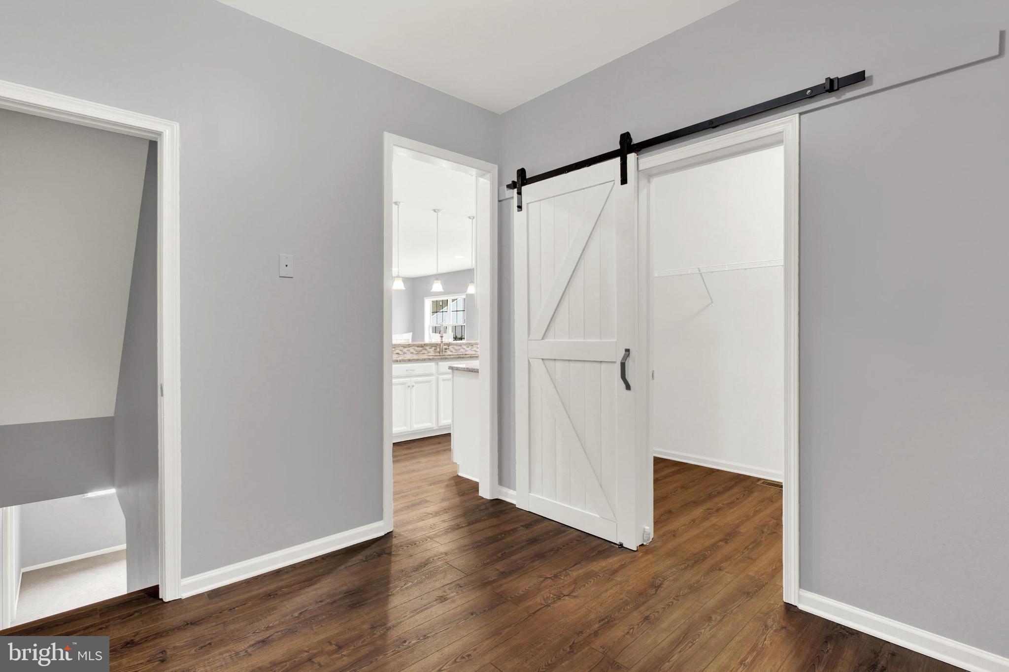 ROLLING MEADOWS - Residential
