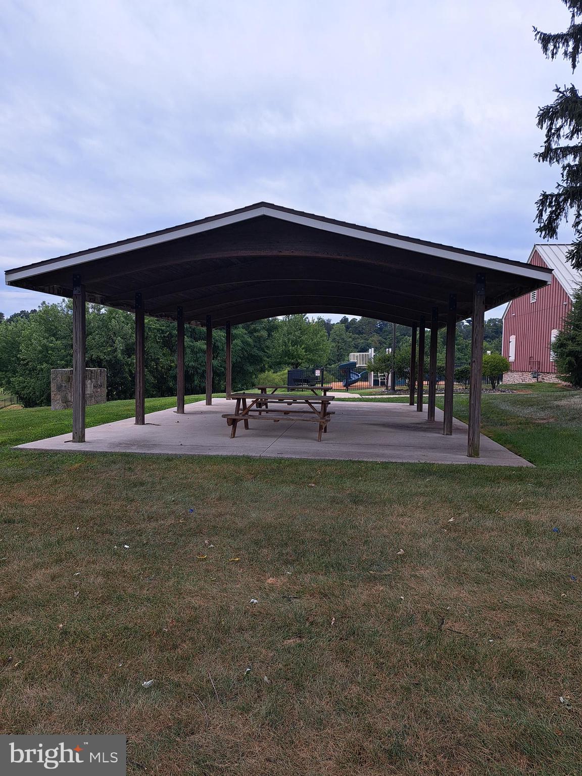 ROLLING MEADOWS - Residential