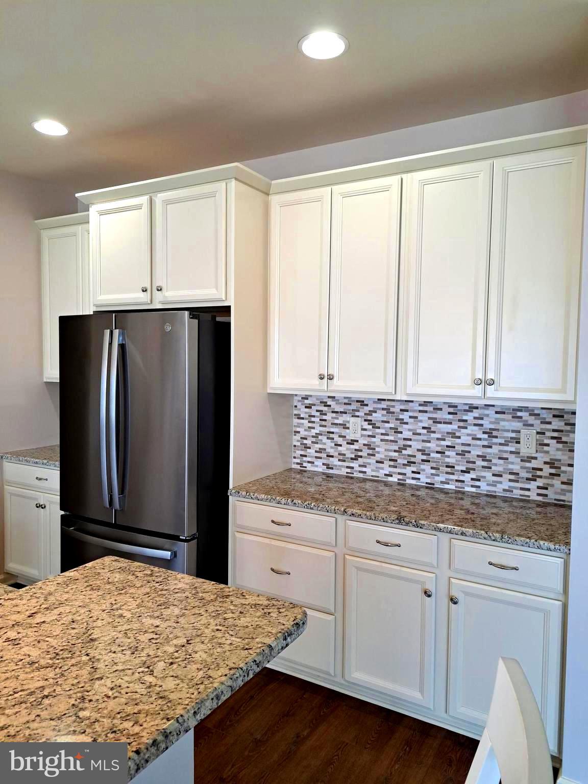 ROLLING MEADOWS - Residential