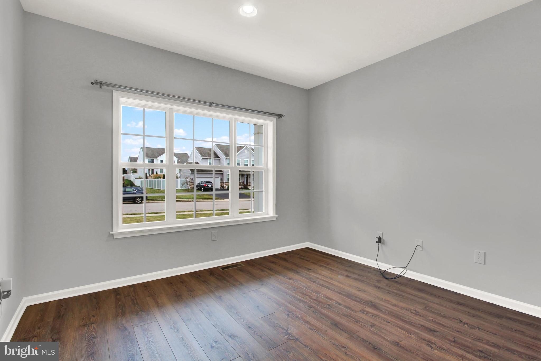 ROLLING MEADOWS - Residential