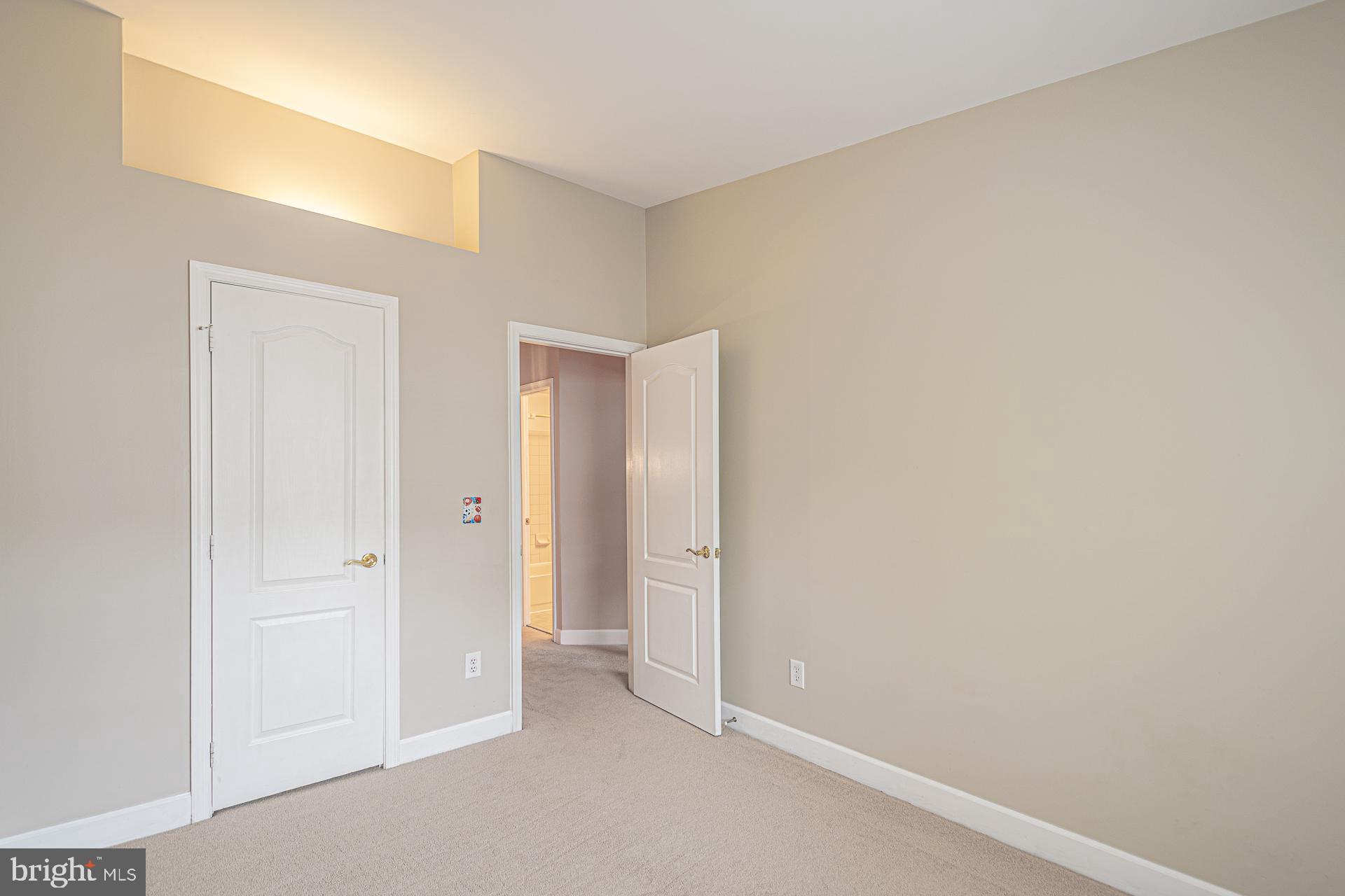 HEIGHTS AT PENDERBROOK - Residential Lease