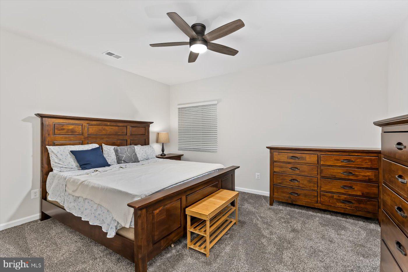 LIBERTY KNOLLS - Residential