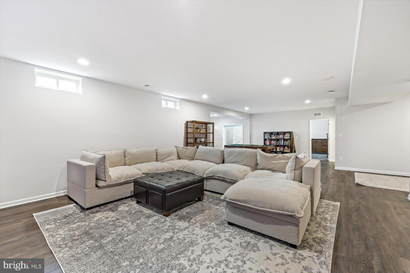 LIBERTY KNOLLS - Residential