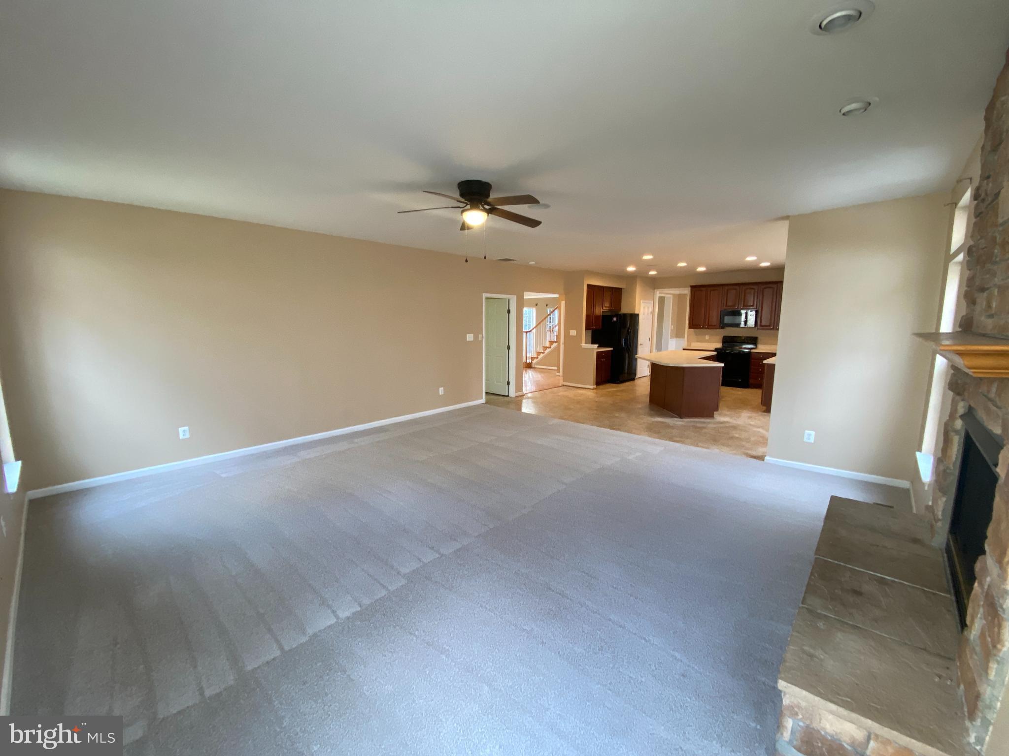 LEELAND STATION - Residential Lease