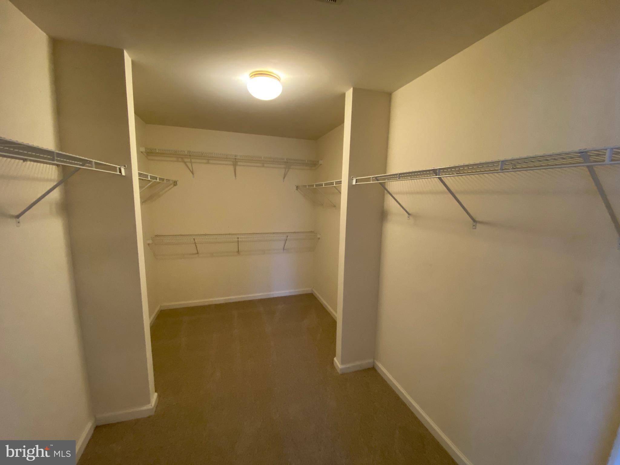 LEELAND STATION - Residential Lease