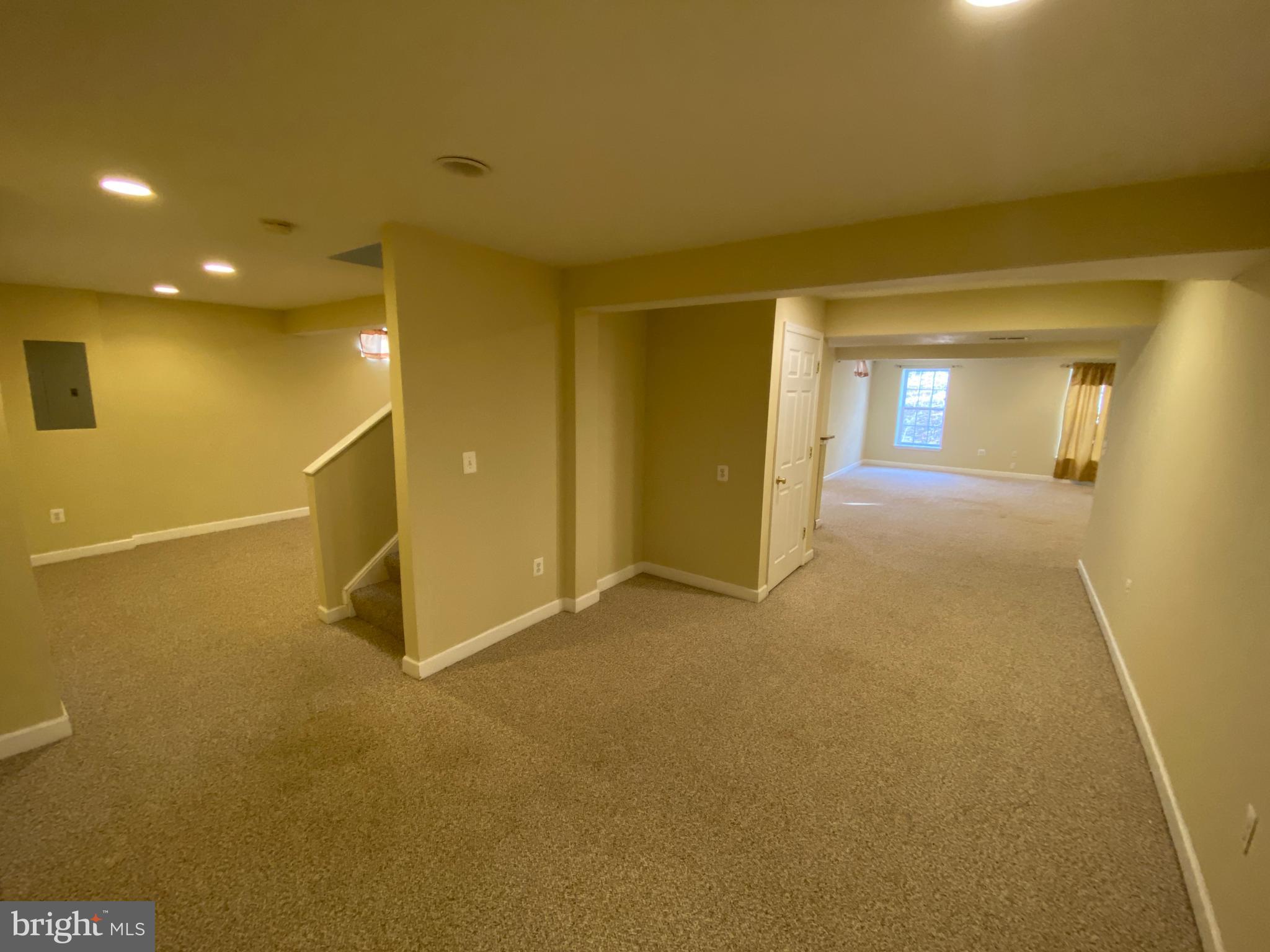 LEELAND STATION - Residential Lease