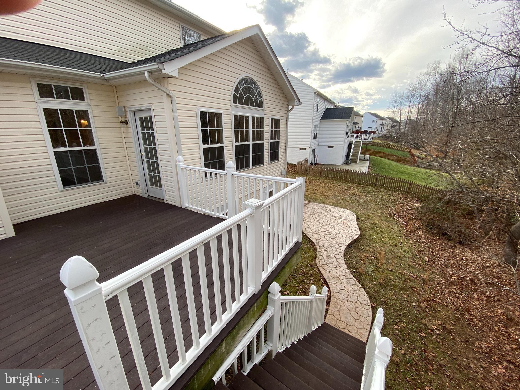 LEELAND STATION - Residential Lease