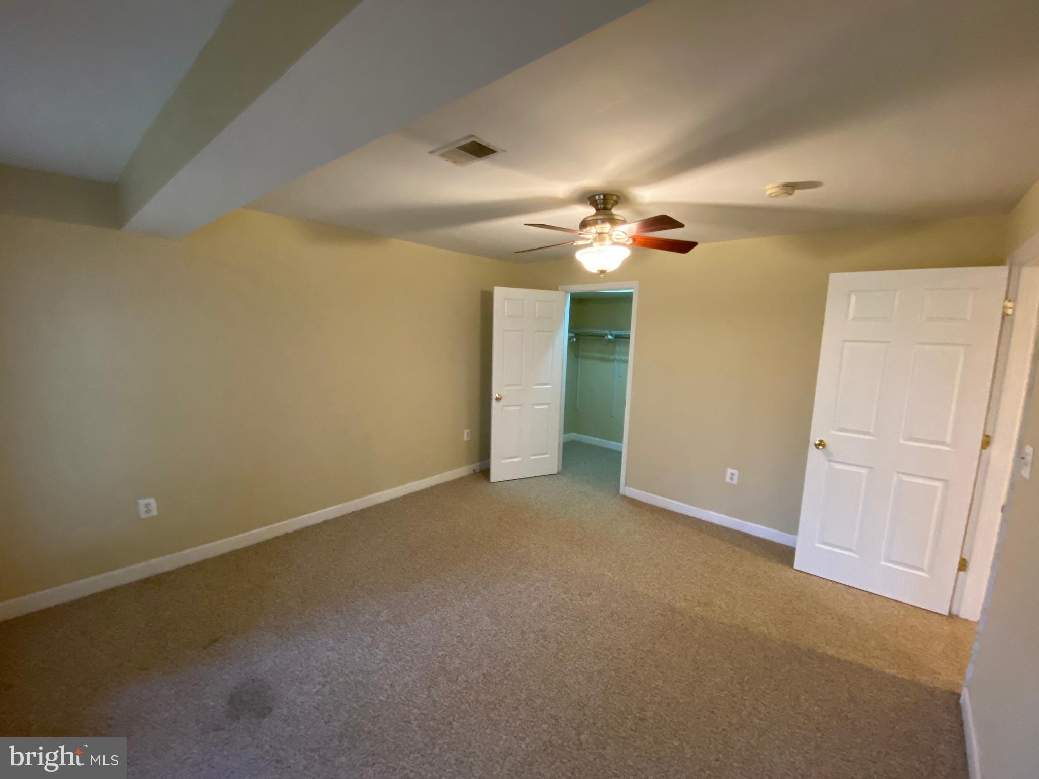 LEELAND STATION - Residential Lease