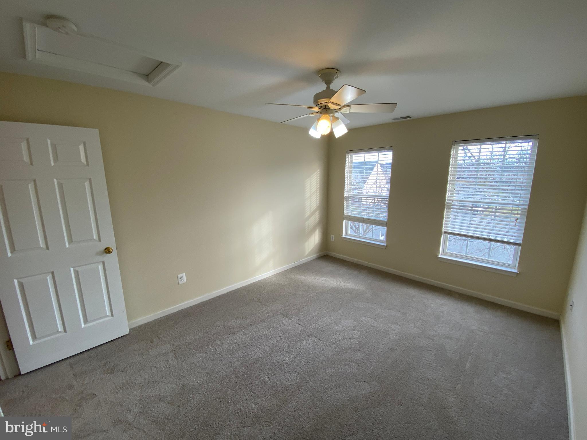LEELAND STATION - Residential Lease