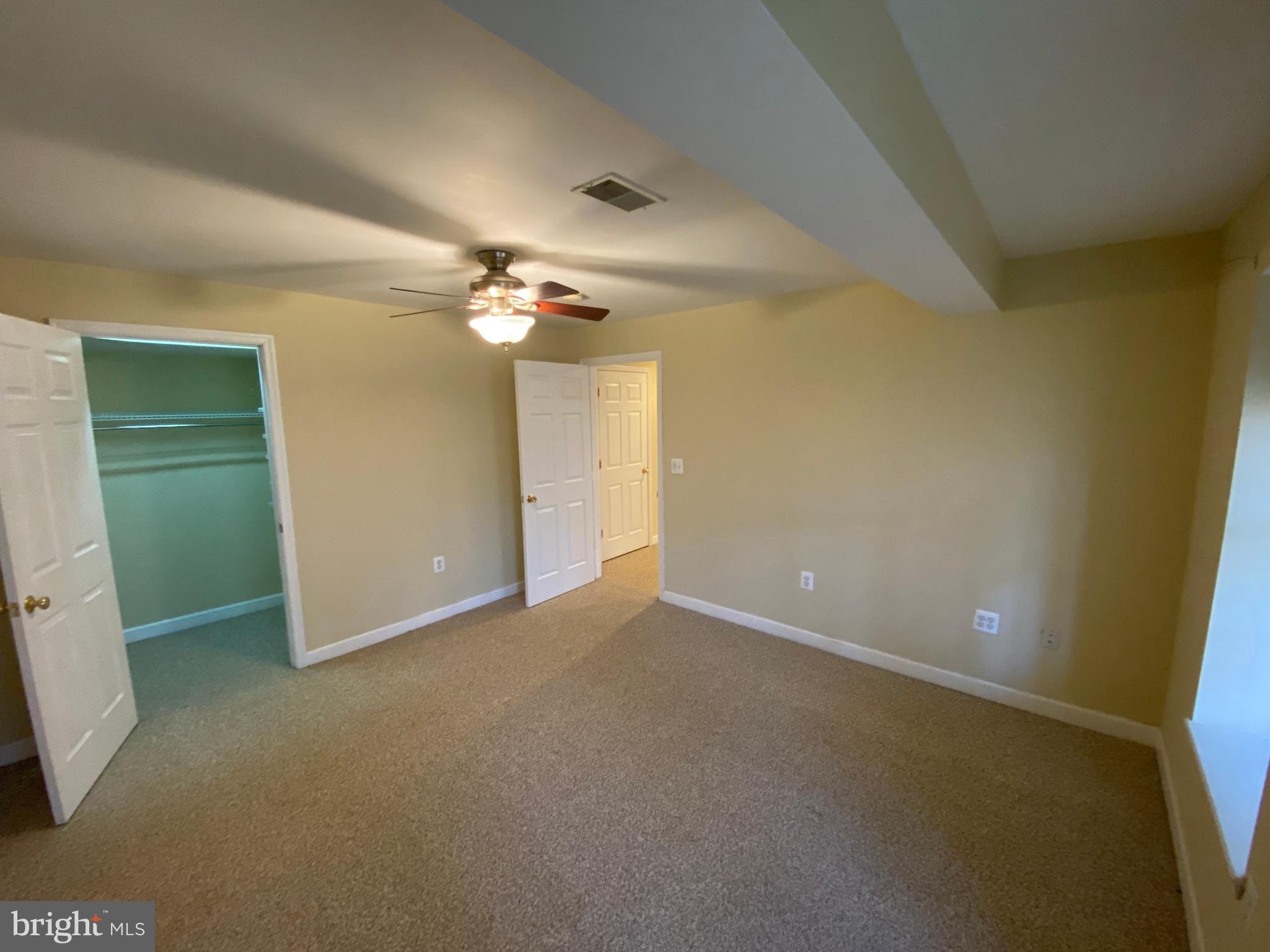 LEELAND STATION - Residential Lease