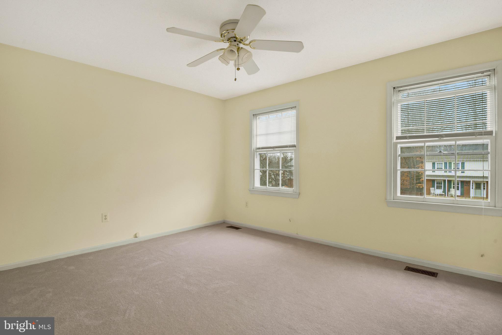NEWPORT - Residential