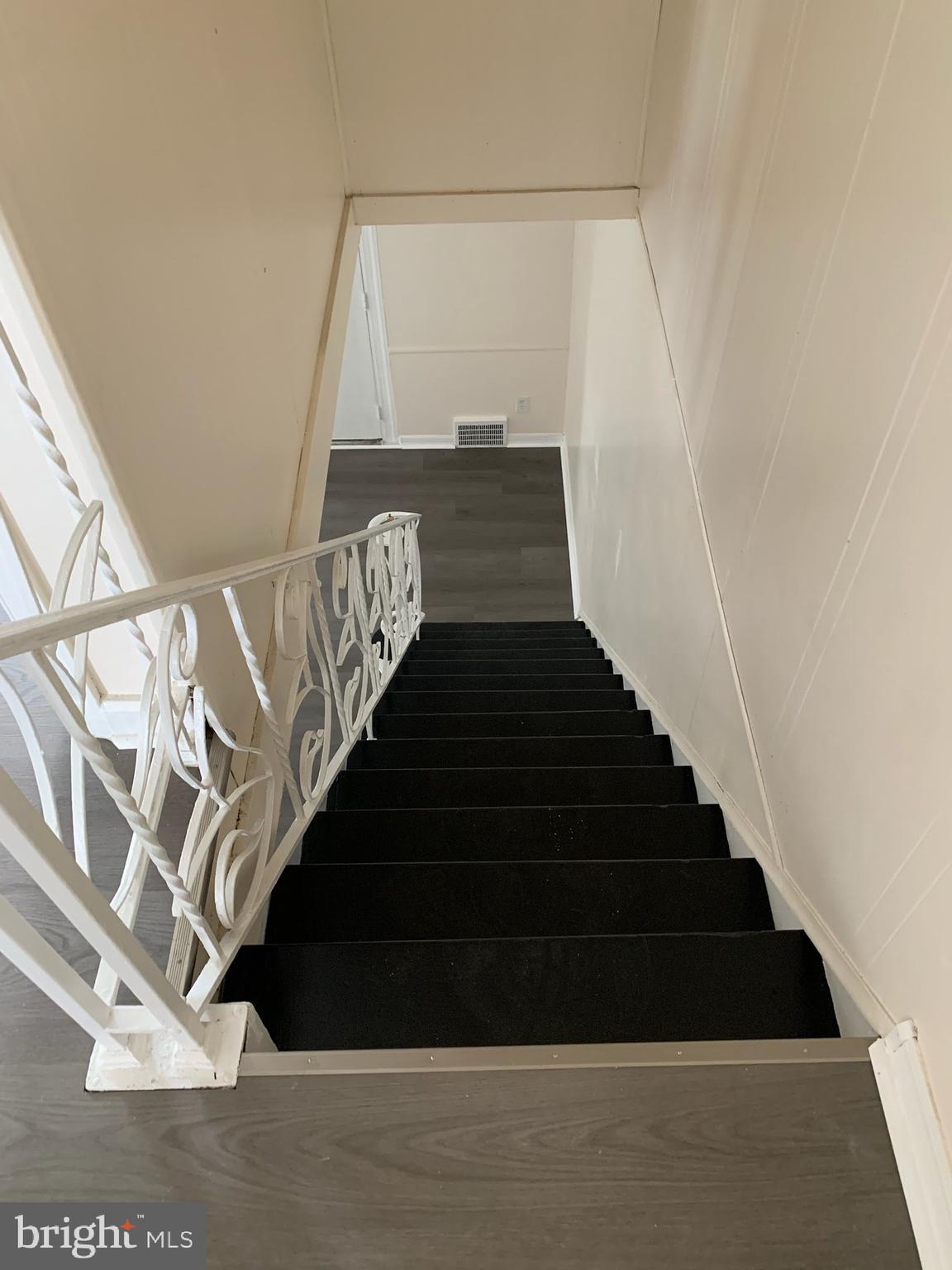 OXFORD CIRCLE - Residential