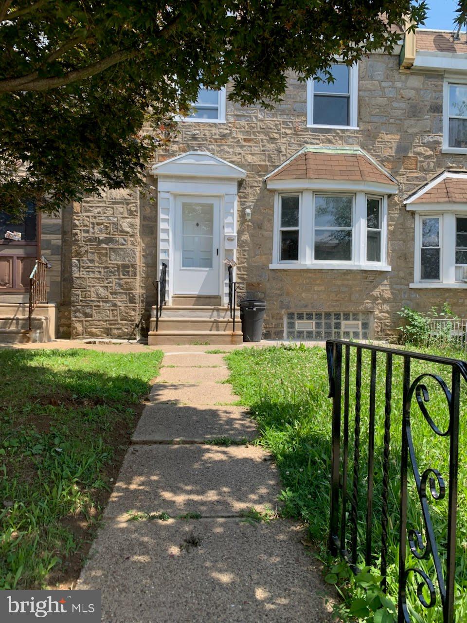 OXFORD CIRCLE - Residential