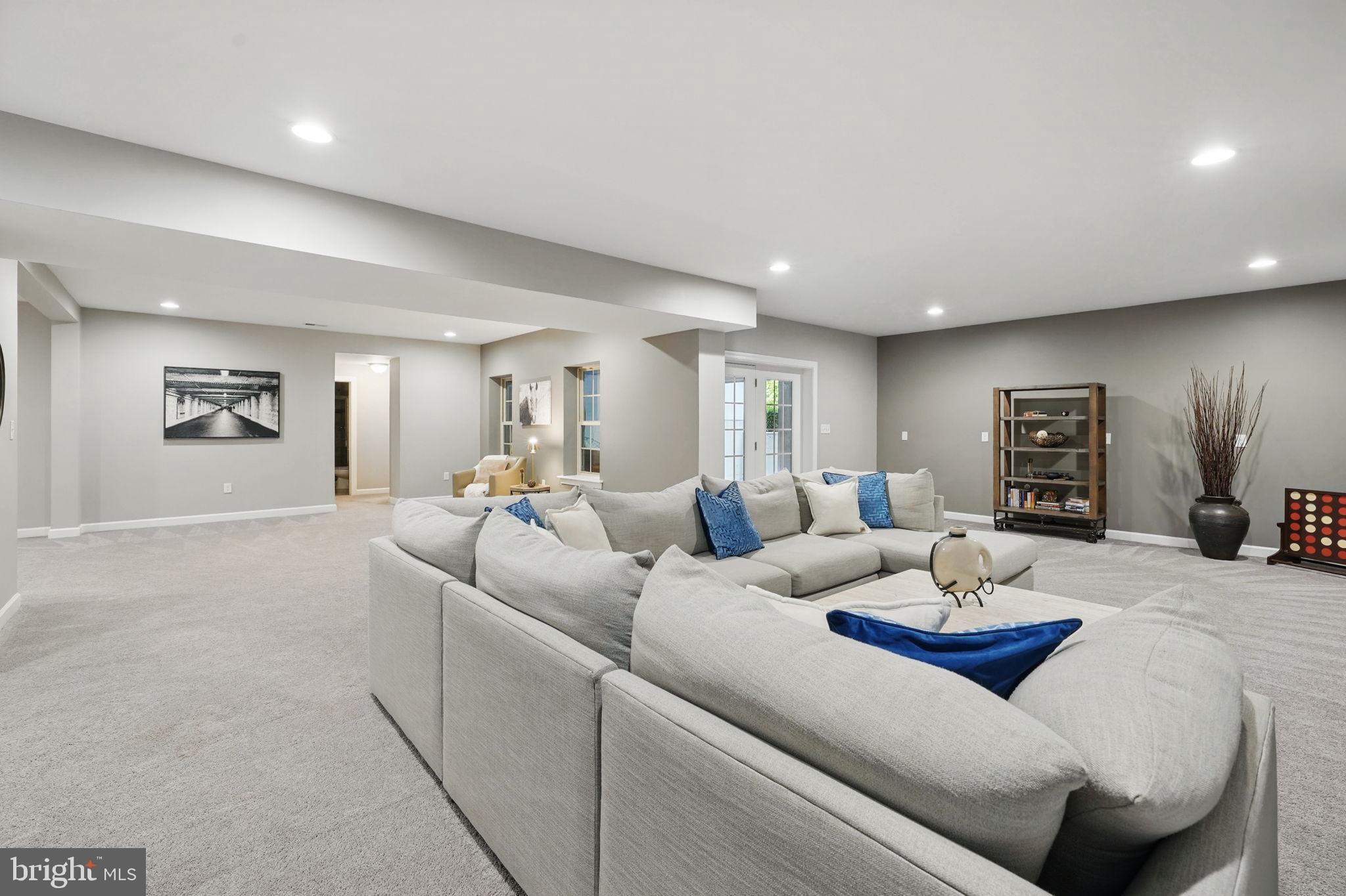GROVE AT WILLOWSFORD - Residential