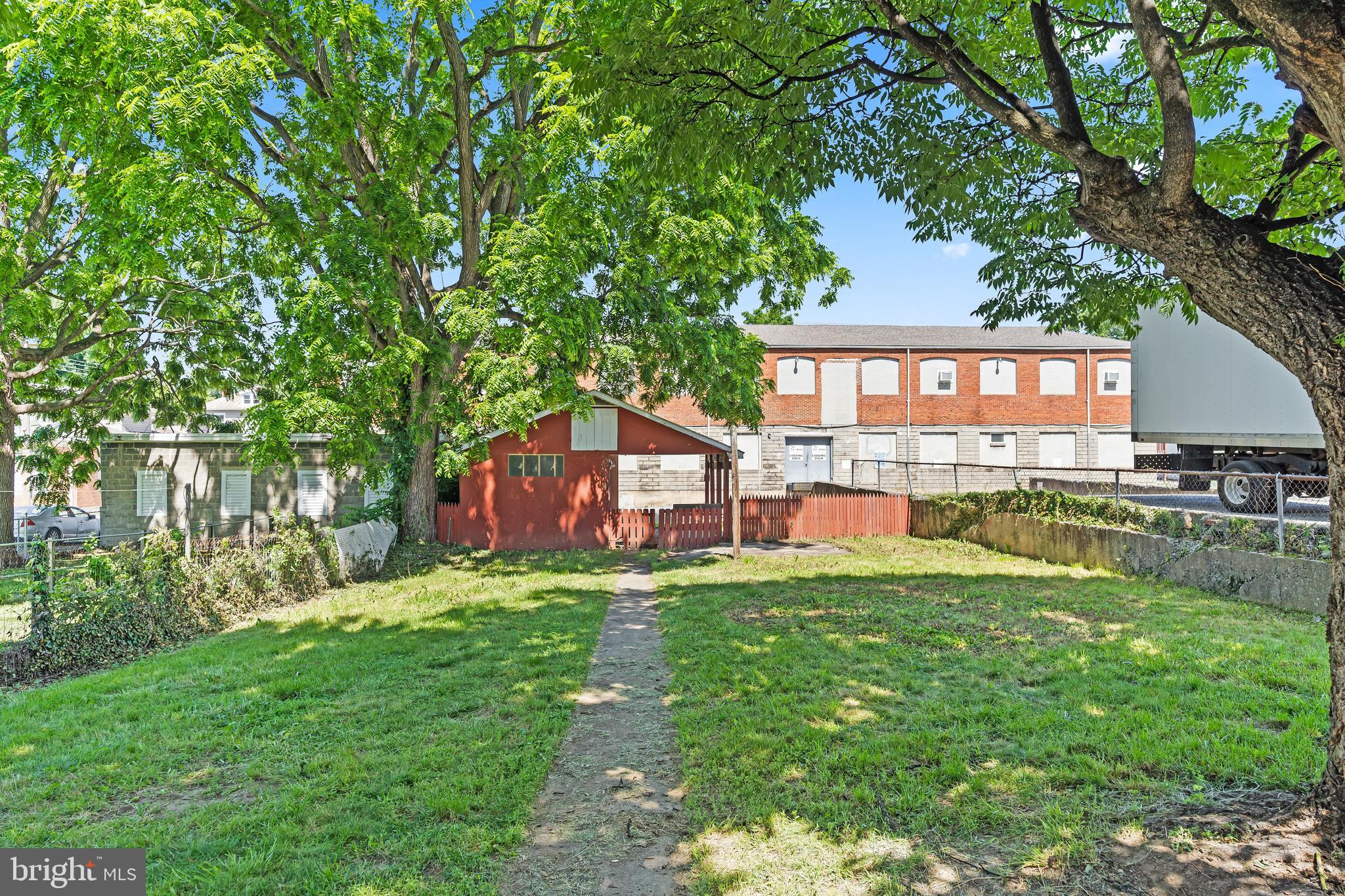 HAGERSTOWN - Residential