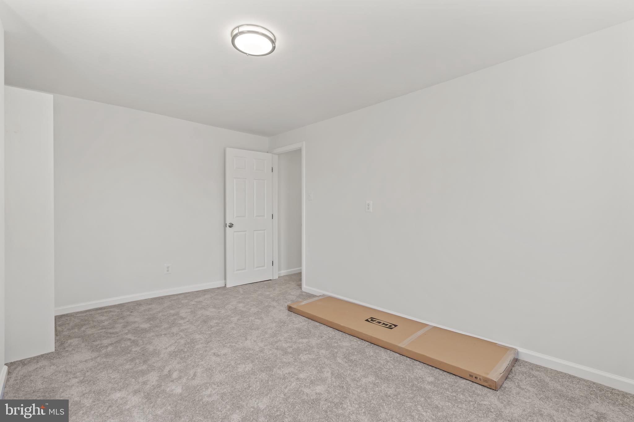 HAGERSTOWN - Residential