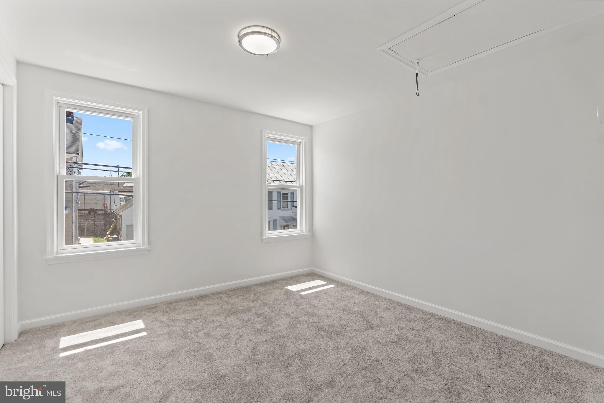 HAGERSTOWN - Residential