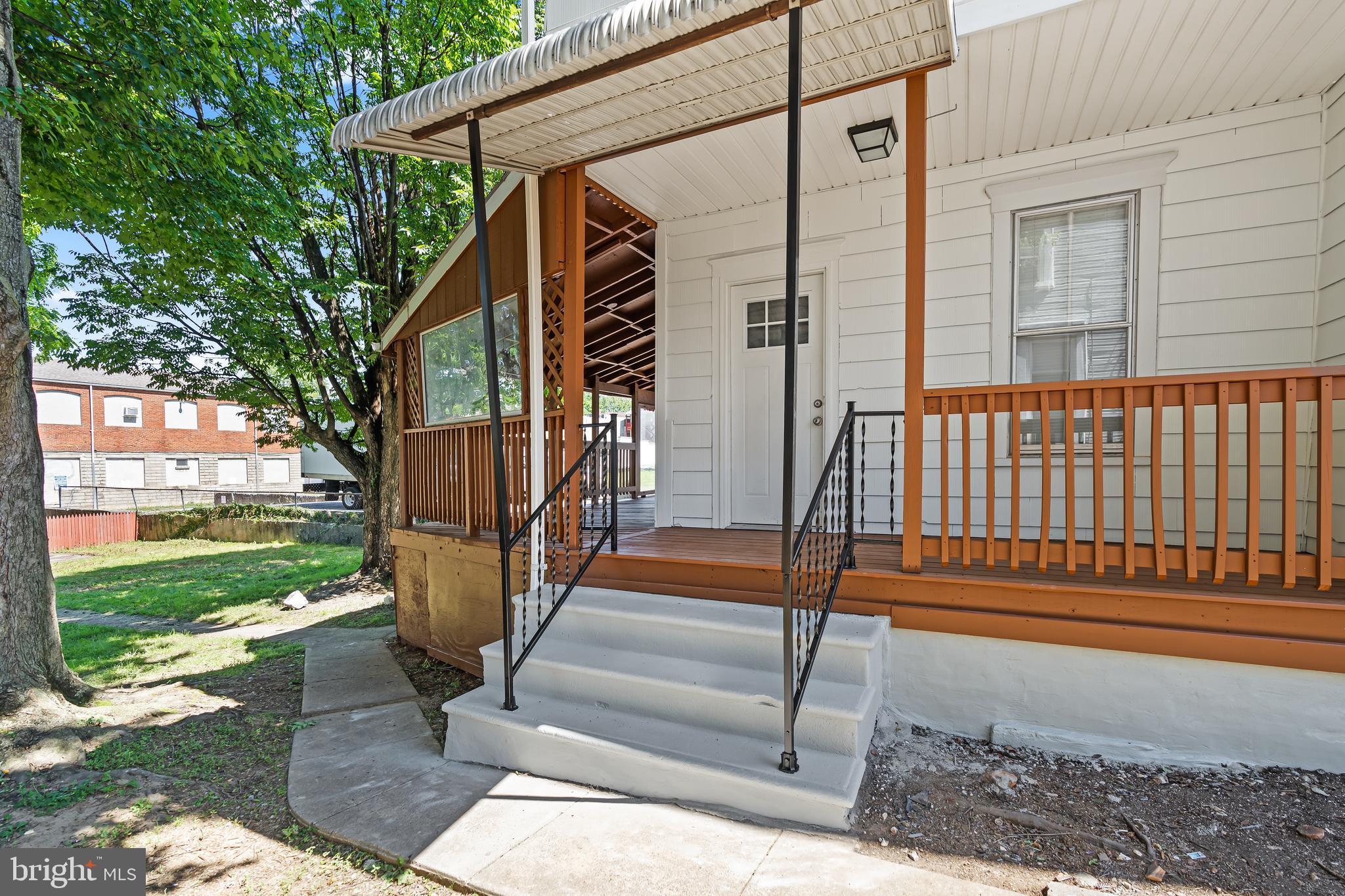 HAGERSTOWN - Residential