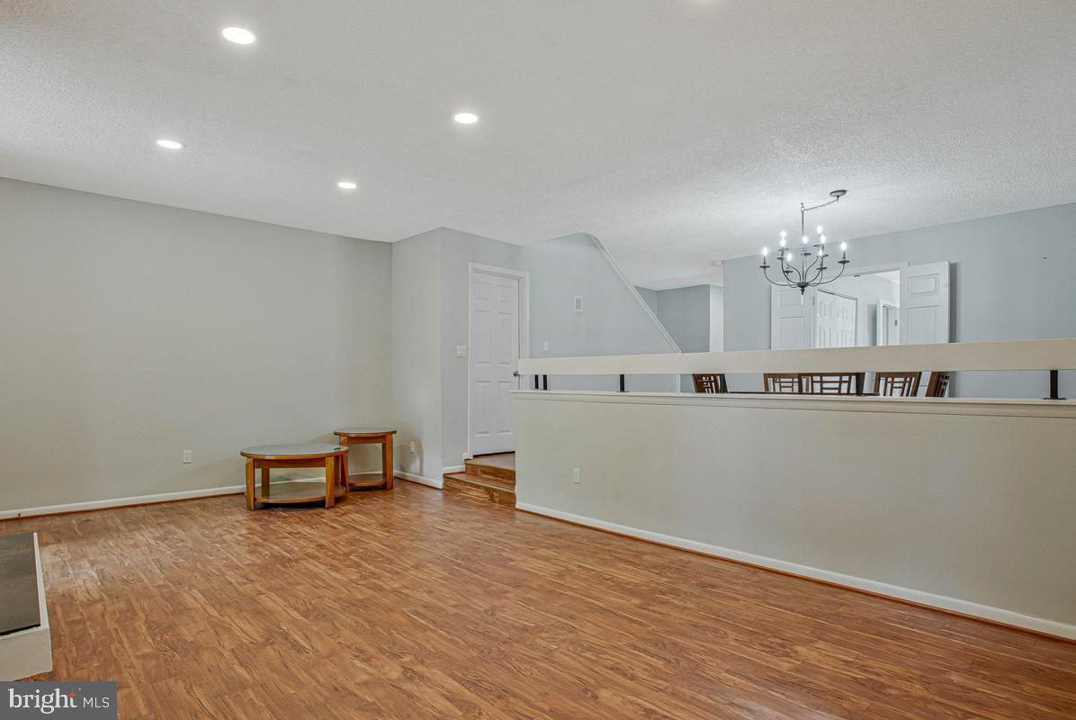 WOODS LANDING - Residential