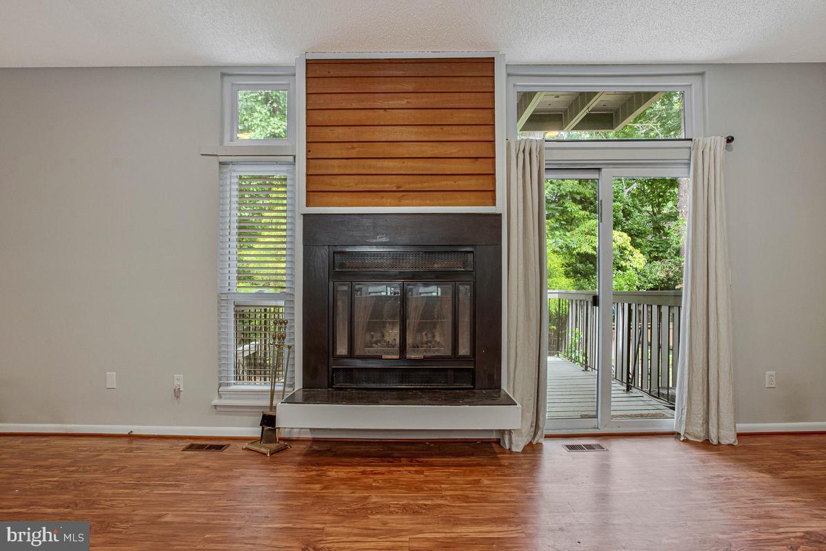 WOODS LANDING - Residential
