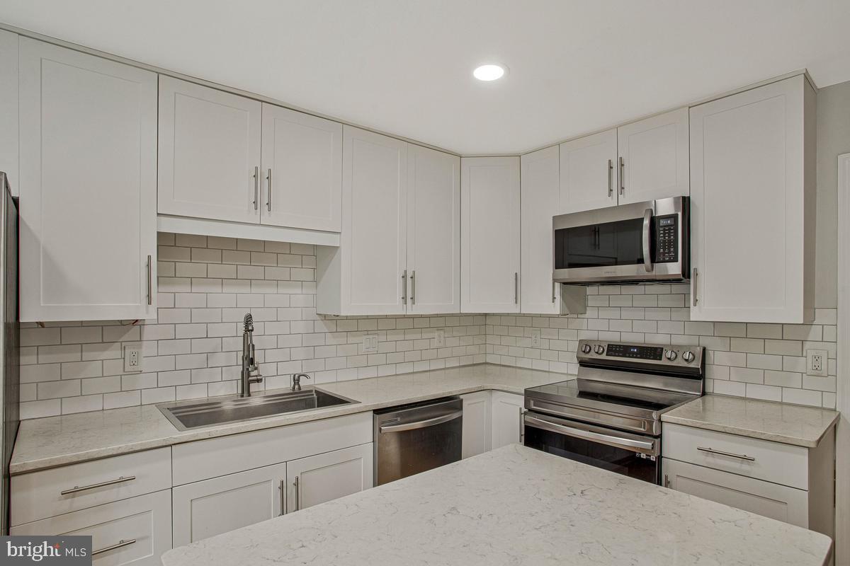 WOODS LANDING - Residential