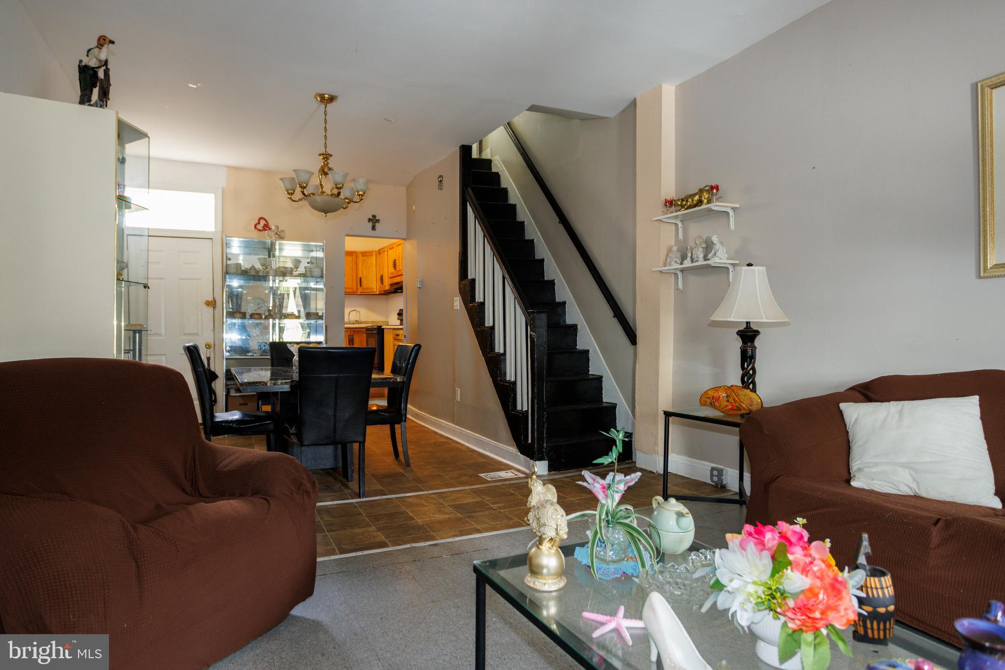 WEST KENSINGTON - Residential