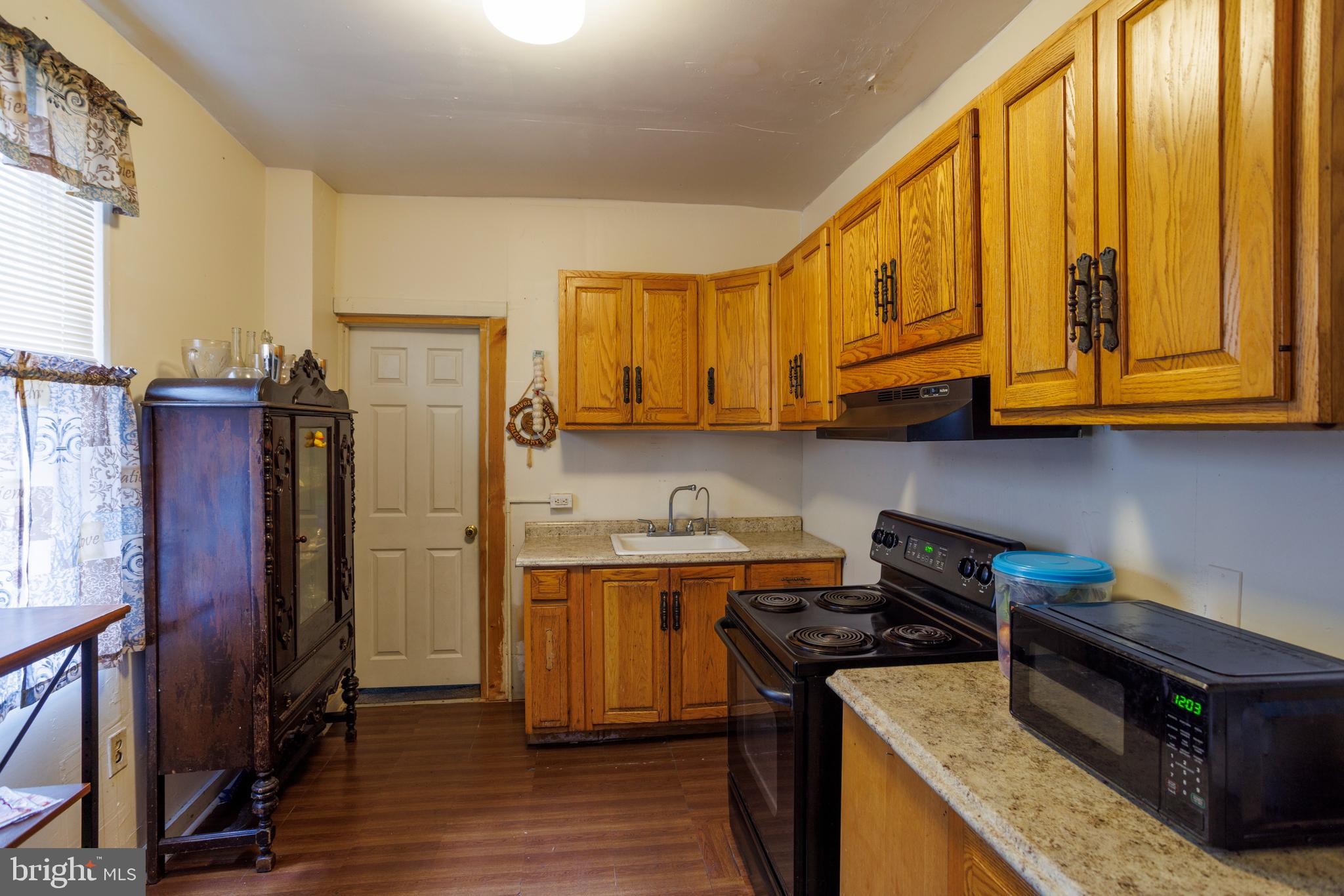 WEST KENSINGTON - Residential
