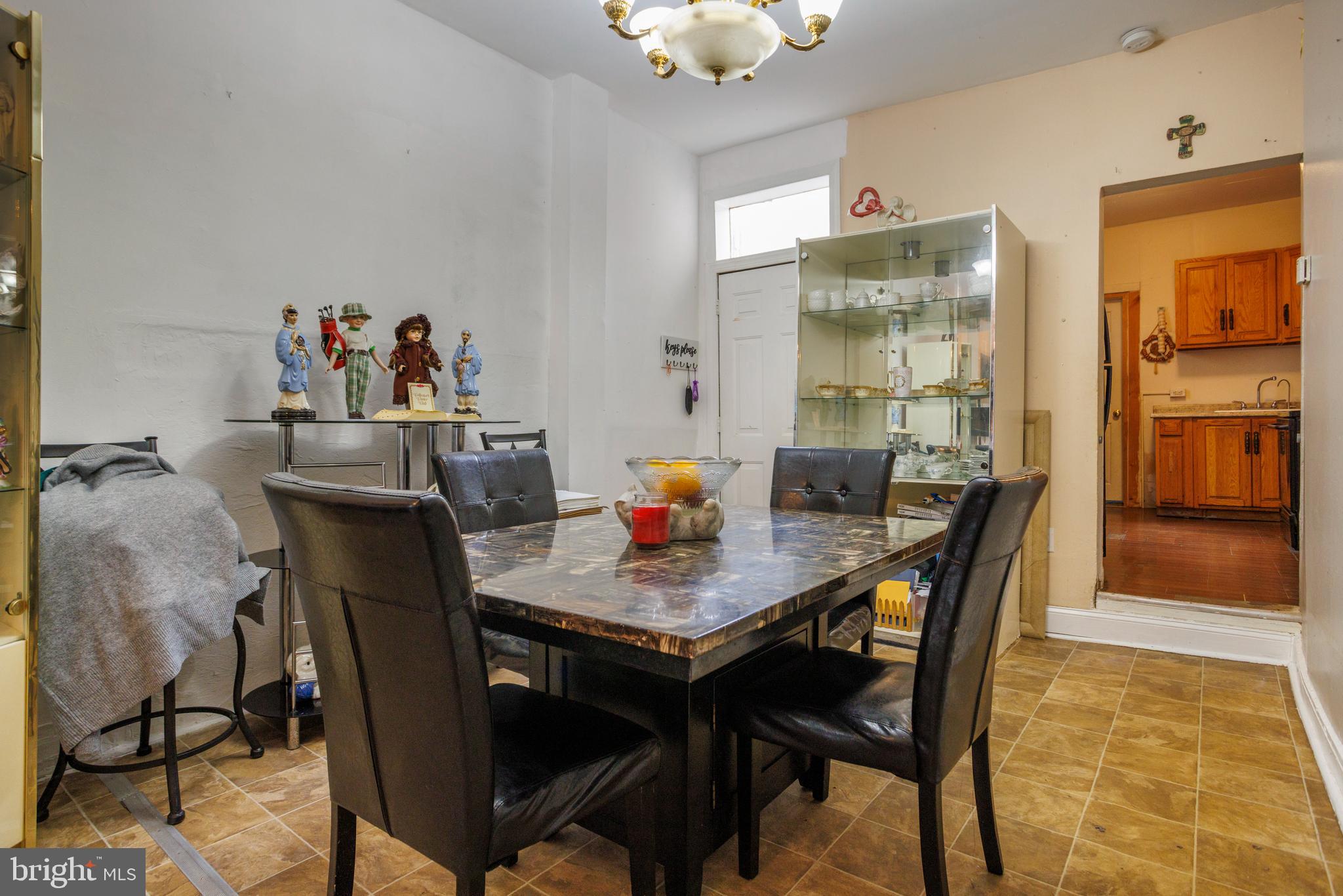 WEST KENSINGTON - Residential