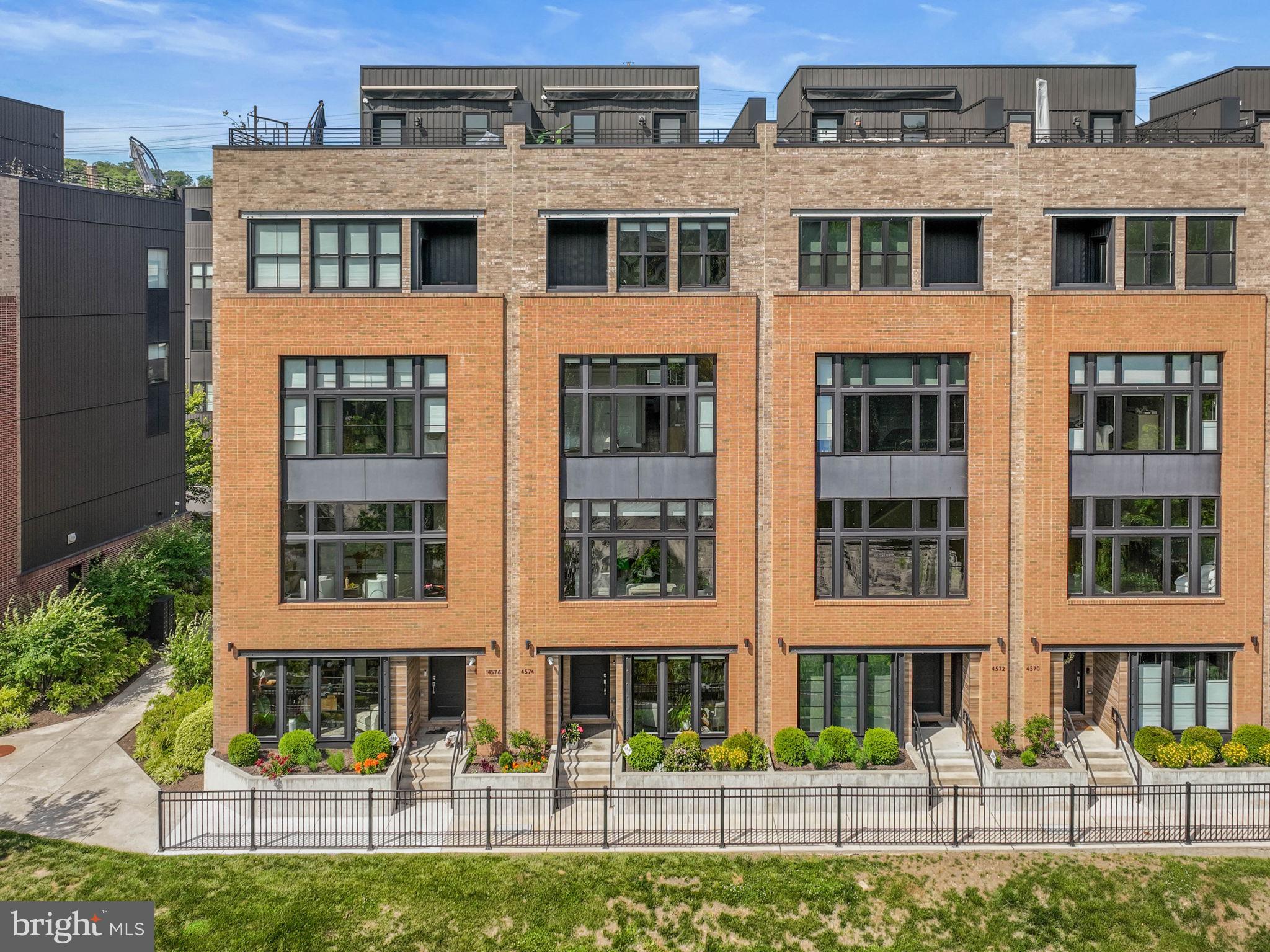 MANAYUNK - Residential