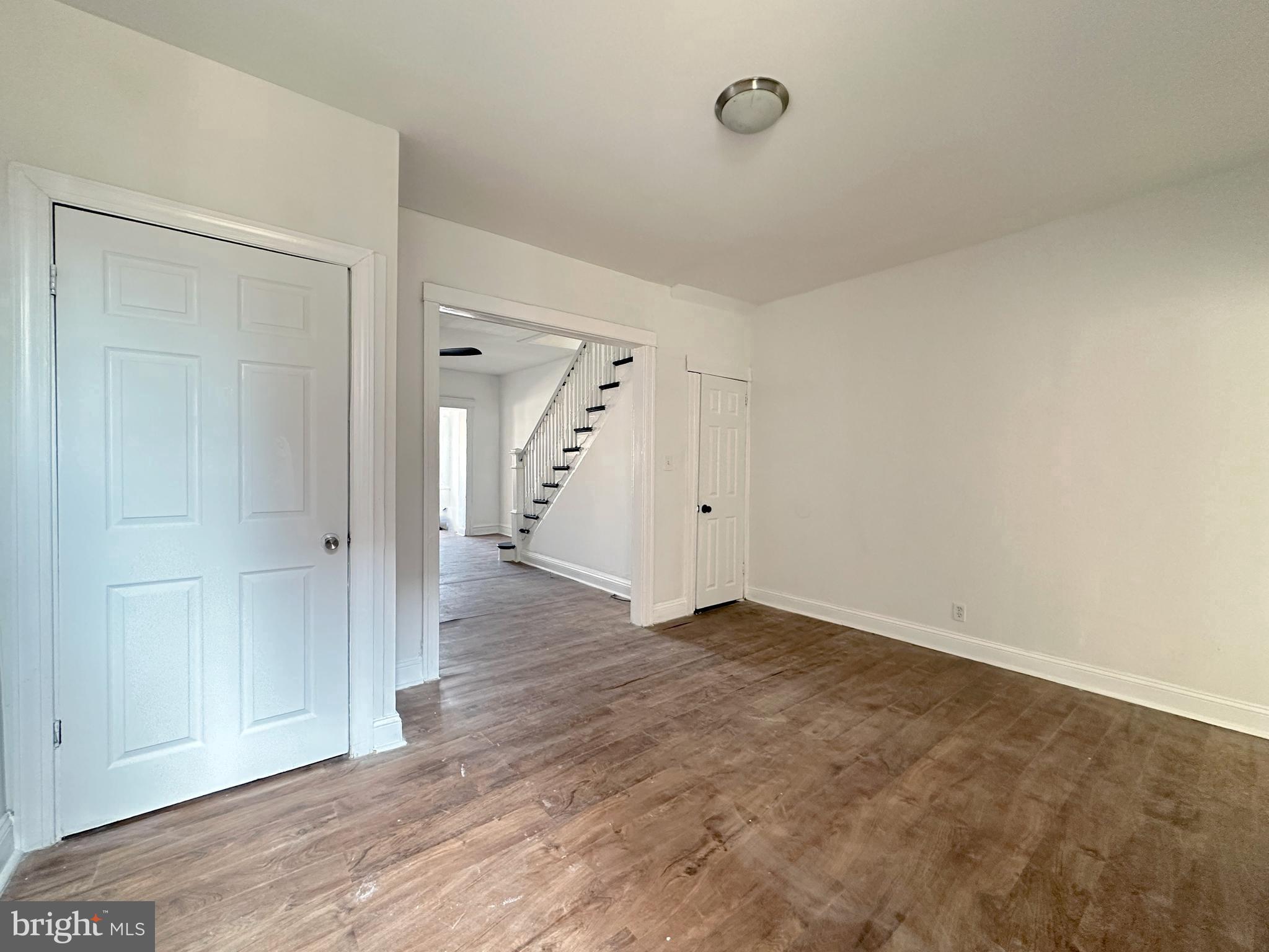 MILL CREEK - Residential