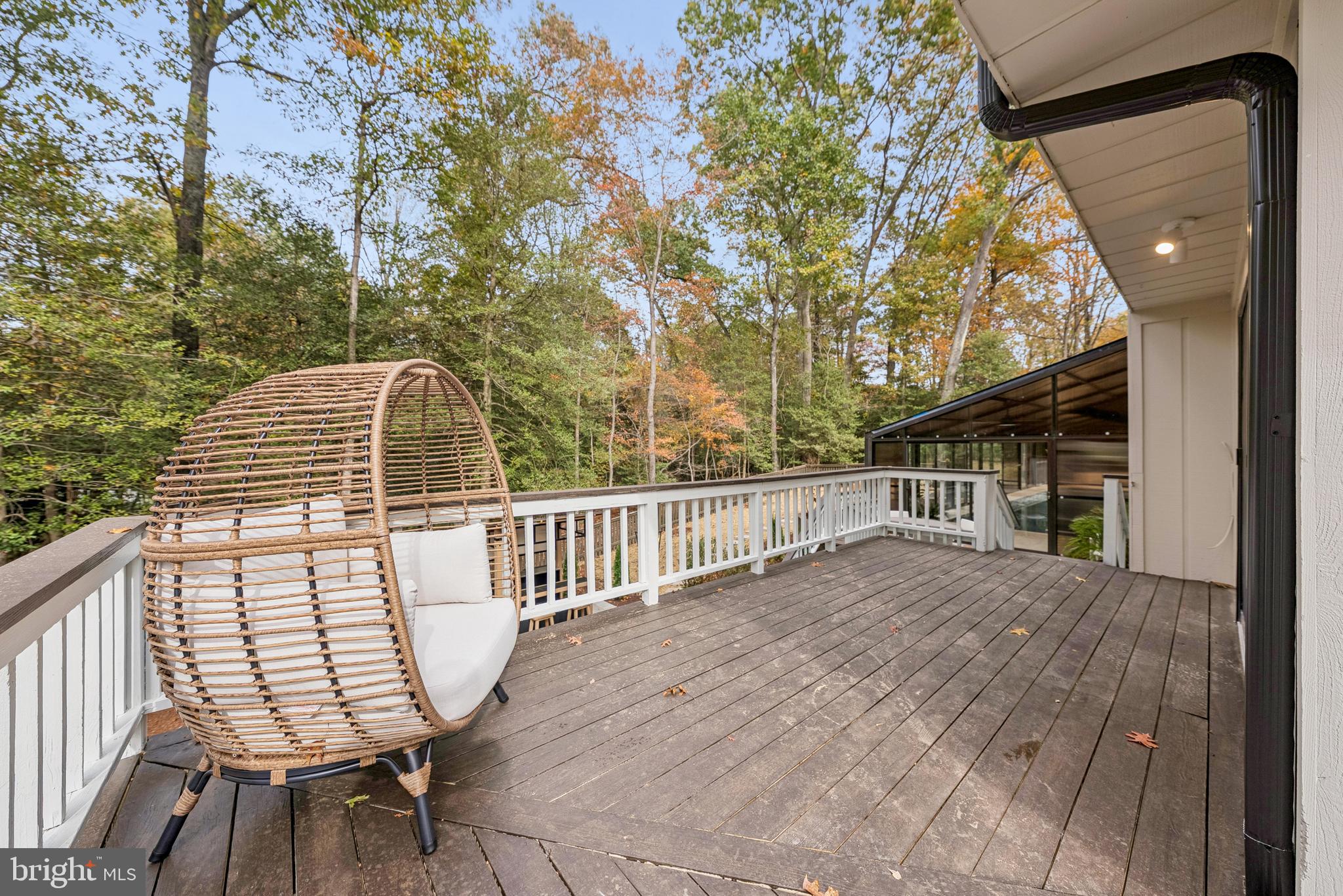 OAKTON WOODS - Residential