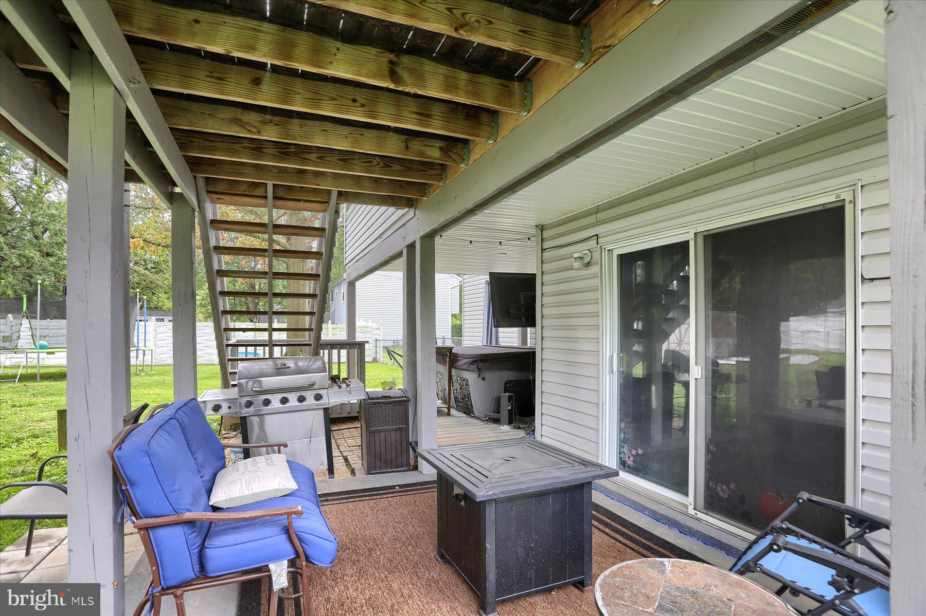 LANDISVILLE - Residential