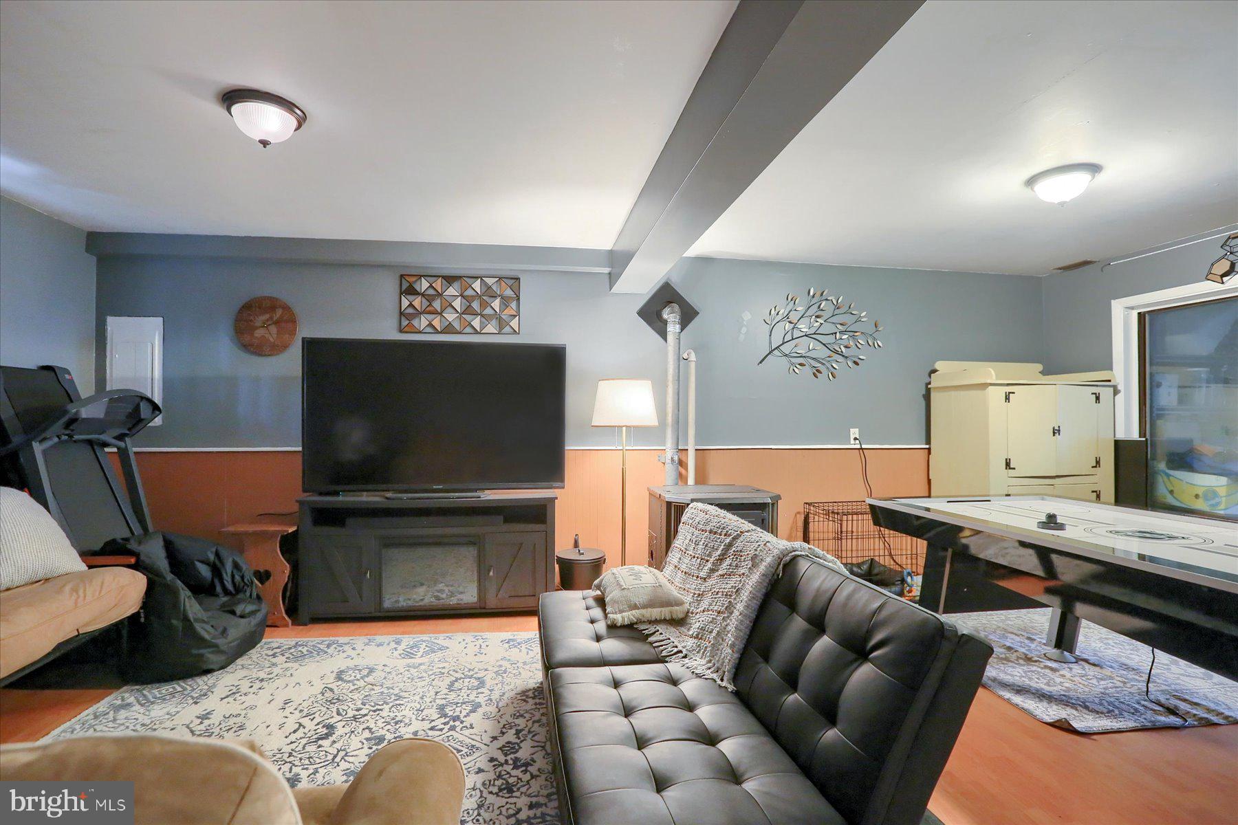 LANDISVILLE - Residential