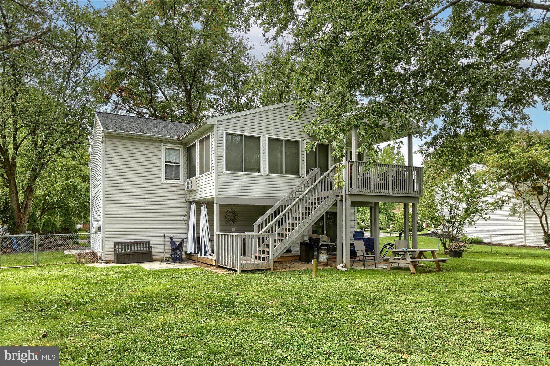 LANDISVILLE - Residential