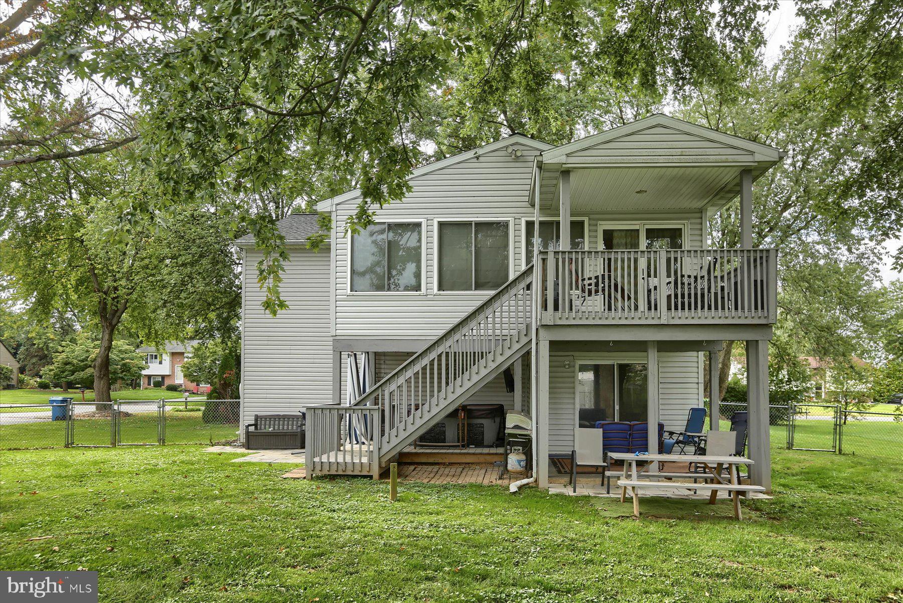 LANDISVILLE - Residential