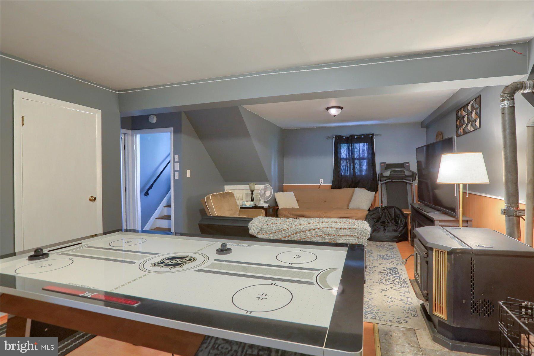 LANDISVILLE - Residential