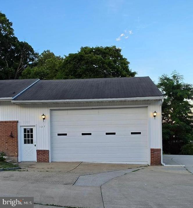 CAPITAL HILL HOMES - Residential