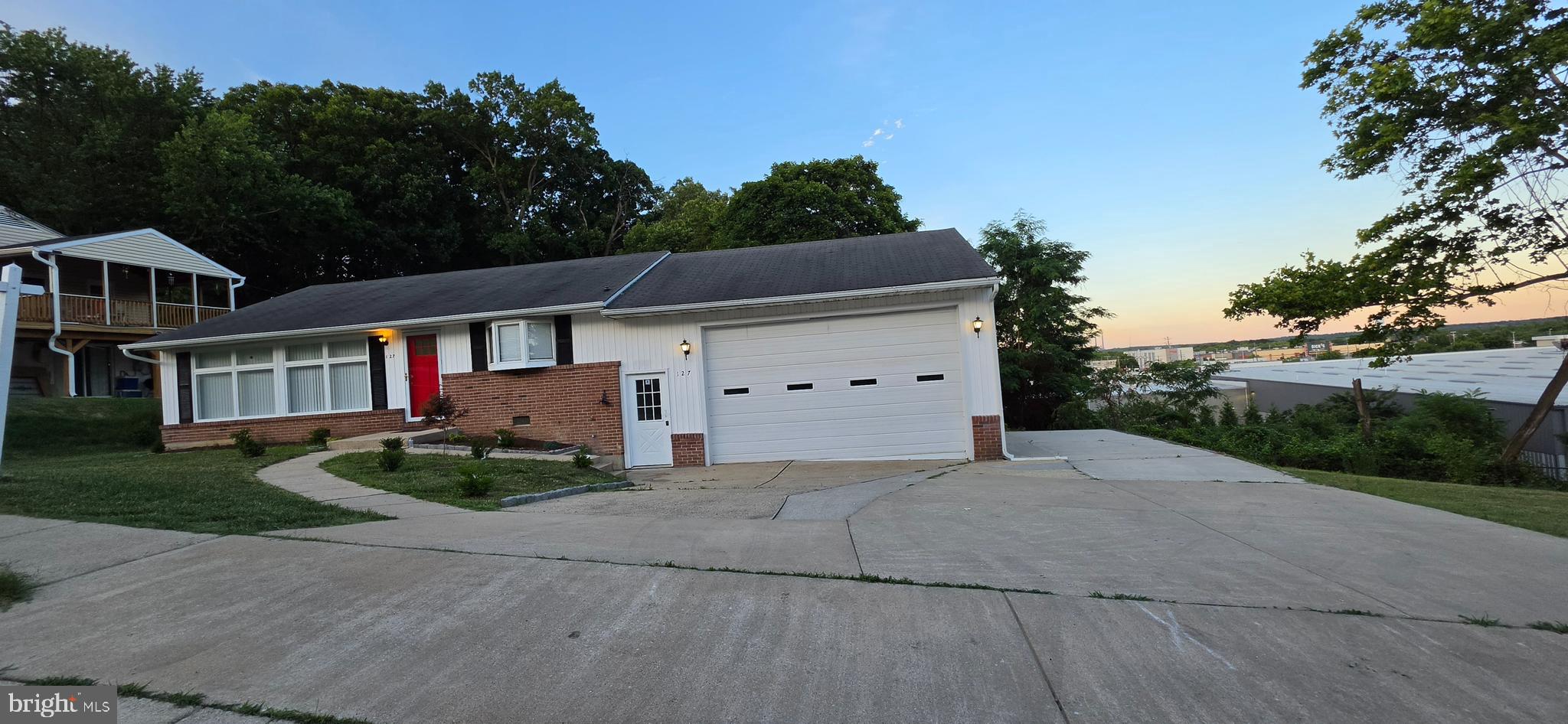 CAPITAL HILL HOMES - Residential