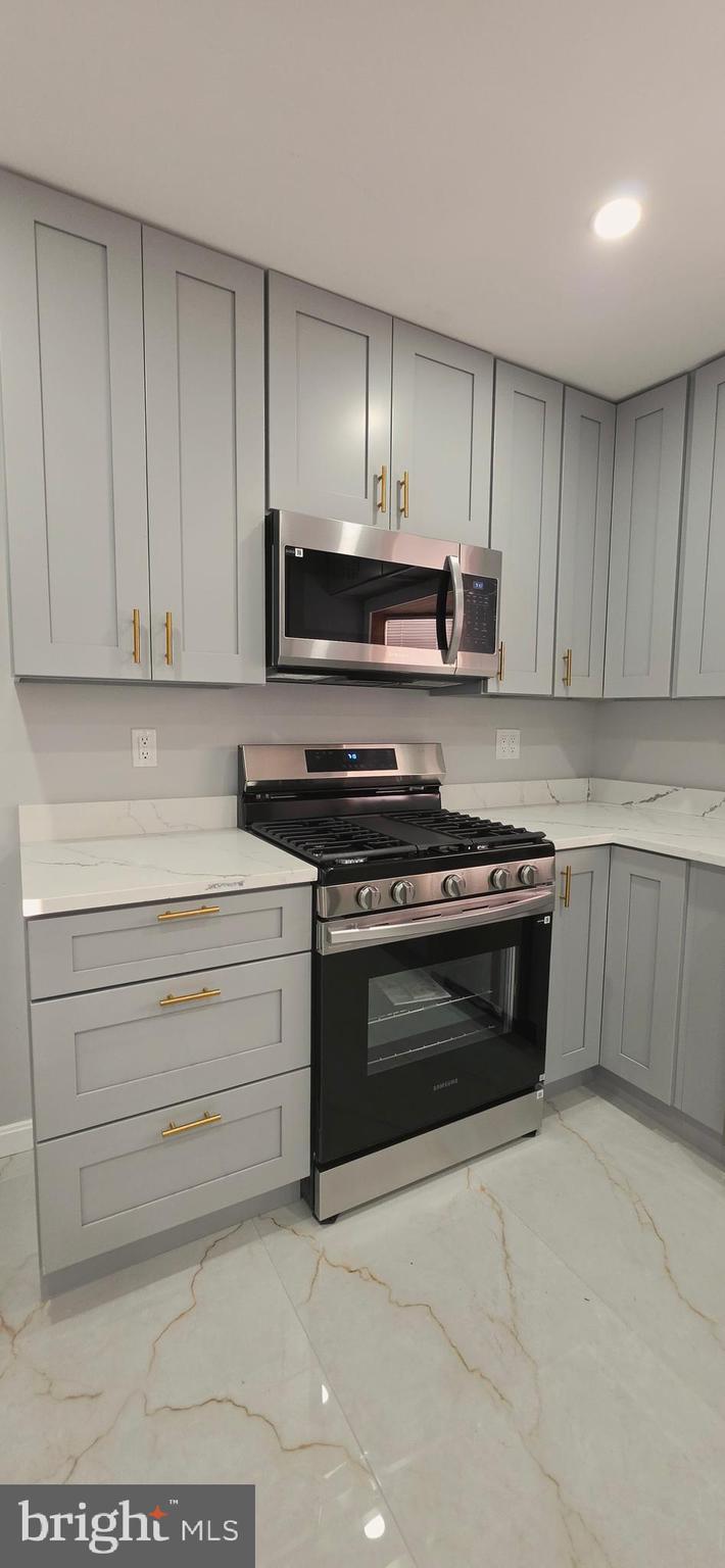 CAPITAL HILL HOMES - Residential
