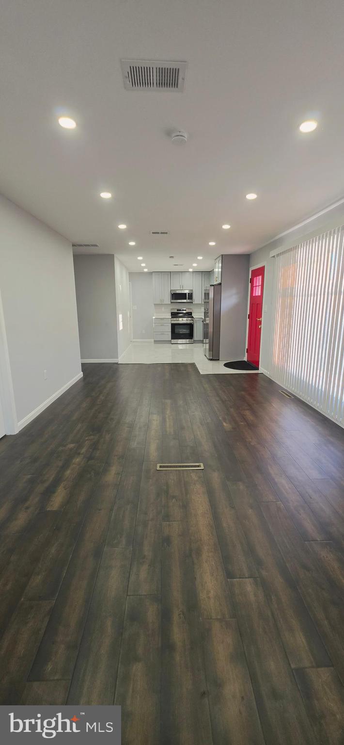 CAPITAL HILL HOMES - Residential