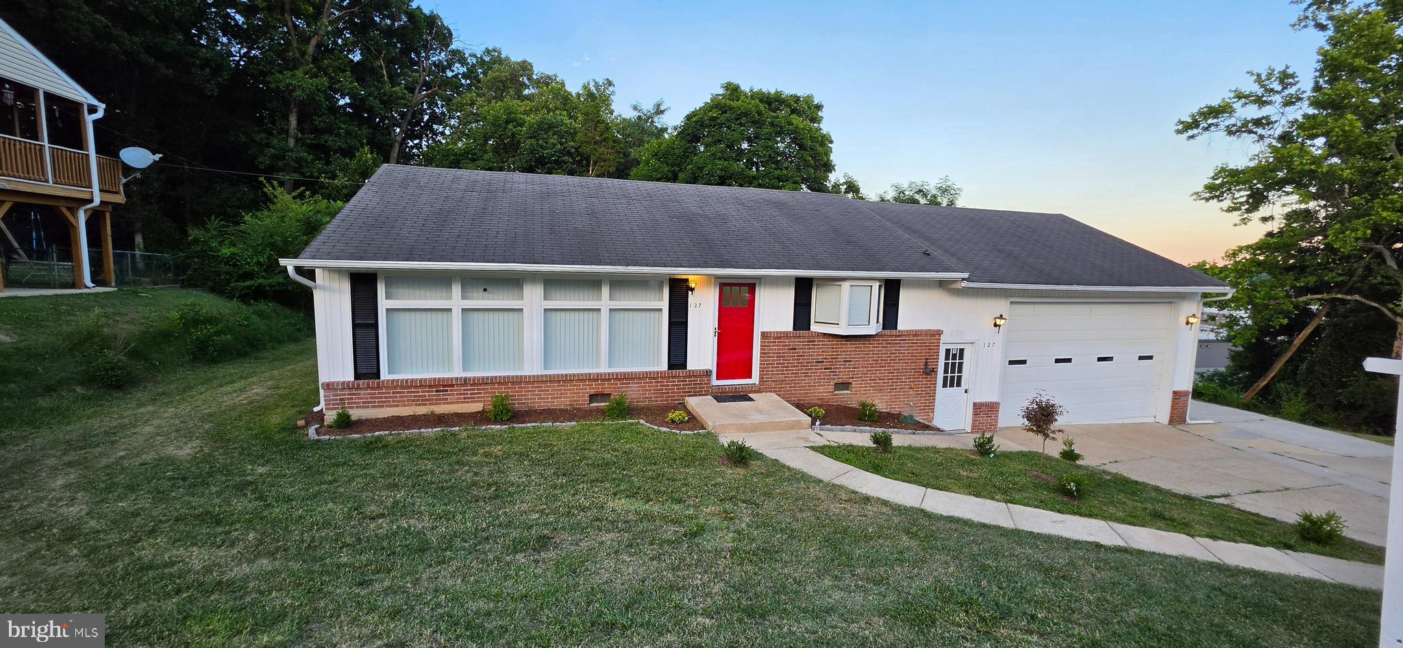 CAPITAL HILL HOMES - Residential