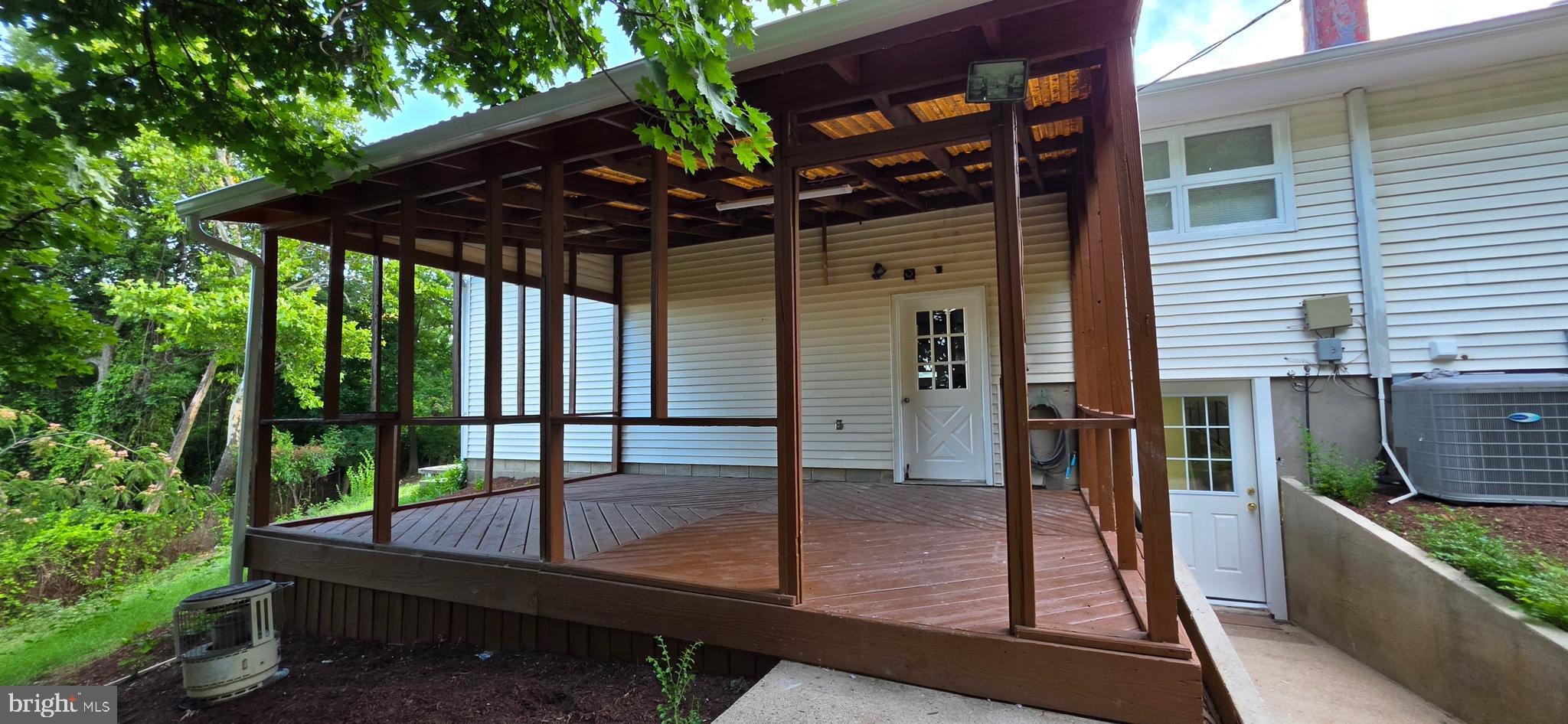 CAPITAL HILL HOMES - Residential