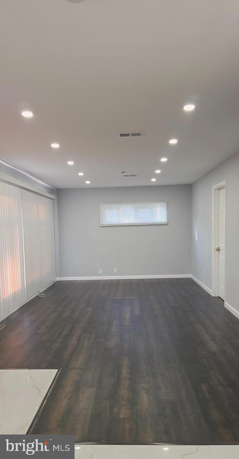 CAPITAL HILL HOMES - Residential