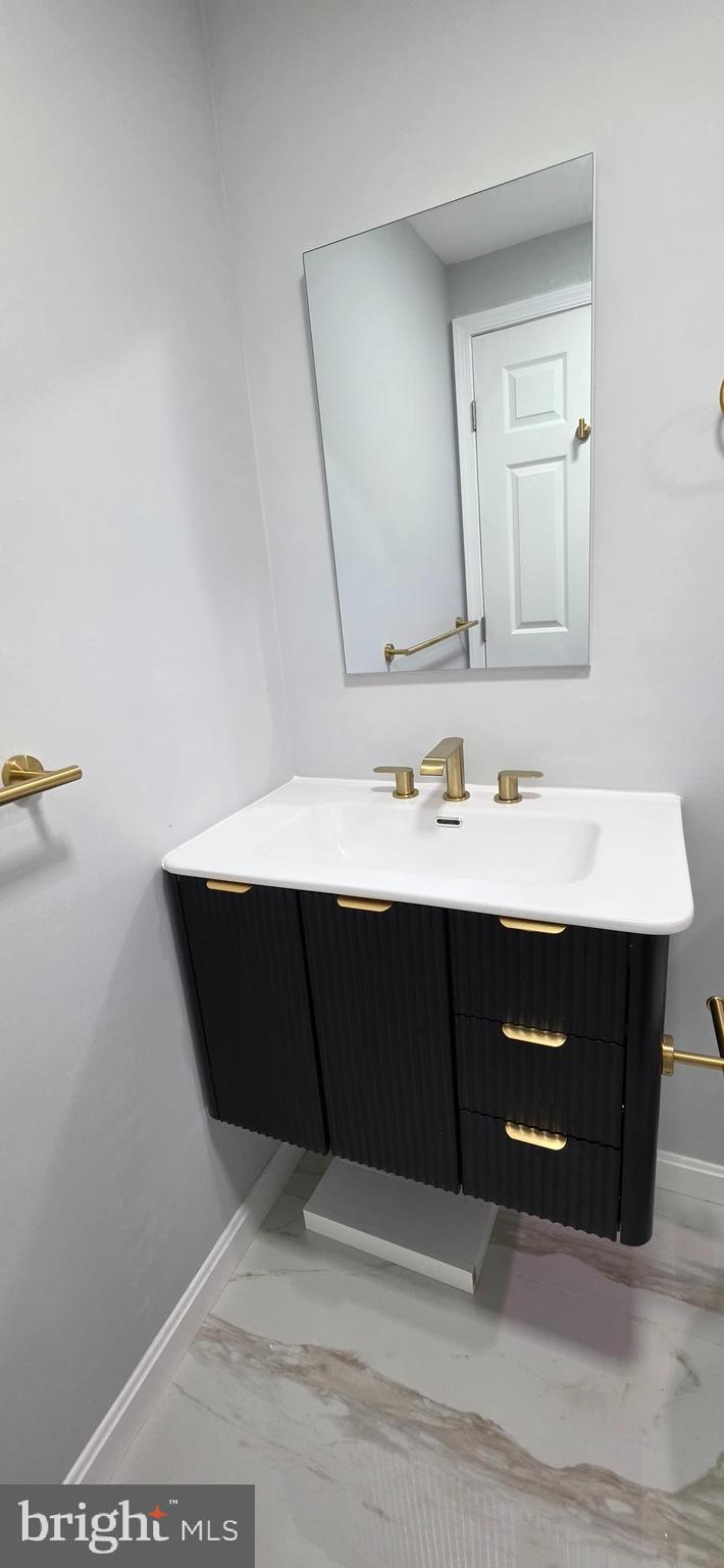 CAPITAL HILL HOMES - Residential