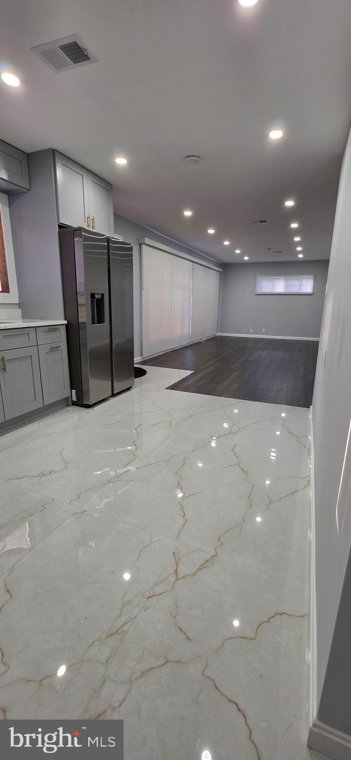 CAPITAL HILL HOMES - Residential