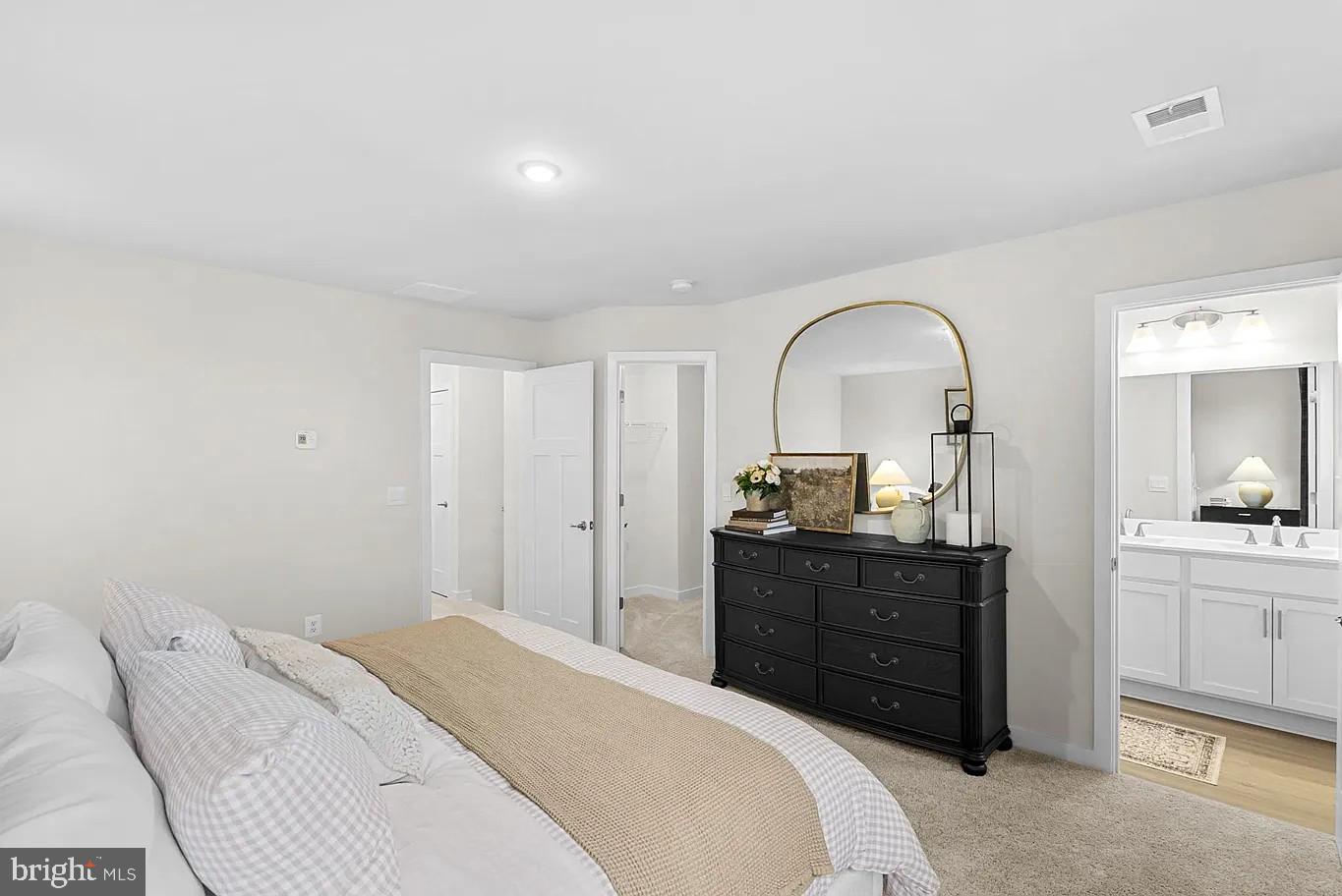 SOUTH BROOK - Residential